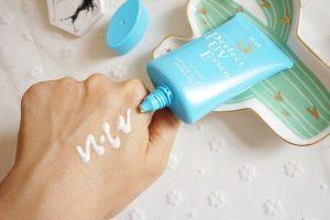 Review Tinh Chất Chống Nắng Senka Perfect UV Essence
