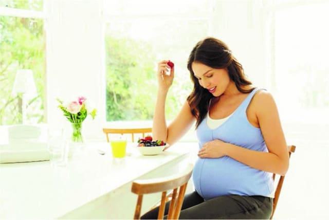 skincare đúng cách cho bà bầu