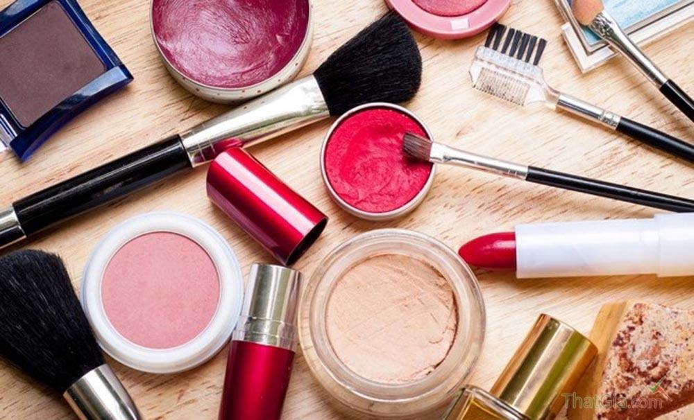 Dấu hiệu nhận biết mỹ phẩm hỏng
