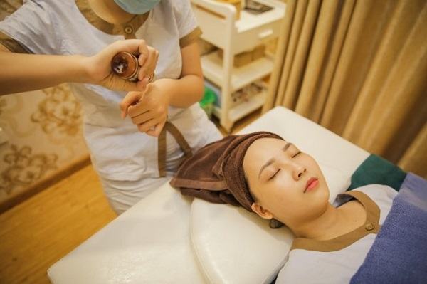 Queen Spa - Spa chăm sóc trẻ hóa da uy tín tại Long An